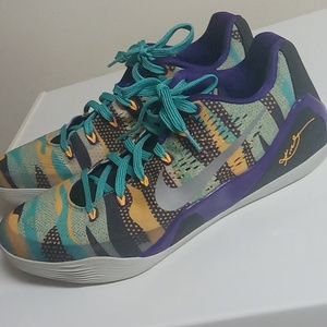 Kobe pop art size 12